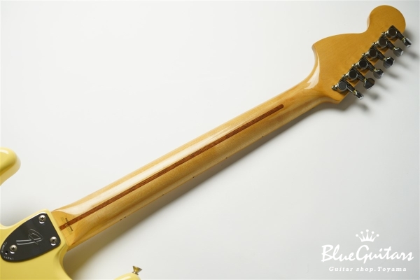ST72-86 DSC - Yellow White