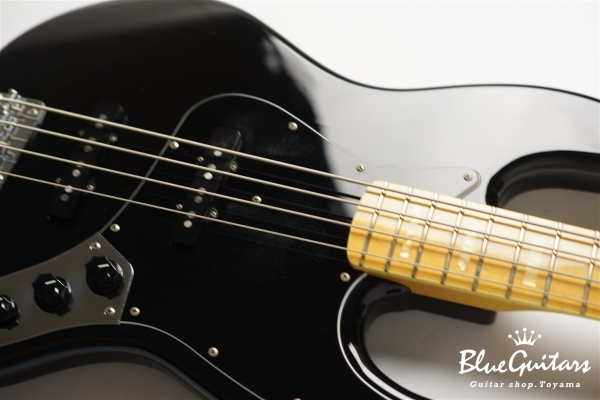 NJB-10M ASH - Black