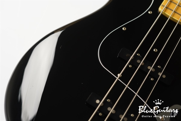 NJB-10M ASH - Black