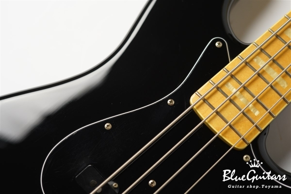 NJB-10M ASH - Black