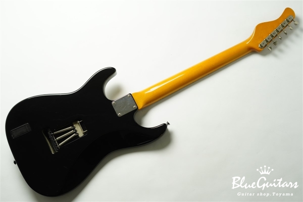 Bottom’s up - Black w/Active Mid Booster