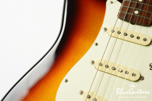 ST62-TX - 3-Tone Sunburst w/ Fender Hard Case