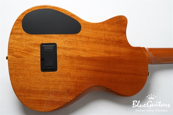 STAGE GUITAR - Natural Amber
