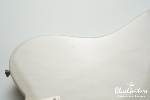 NTE10RAH - White Blonde
