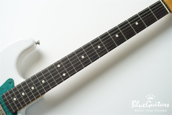 Model S. #170 Light Aged - White Blonde with Blue