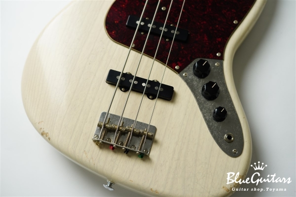 TRAD MASTER BETA J4 - White Blonde Medium Aged