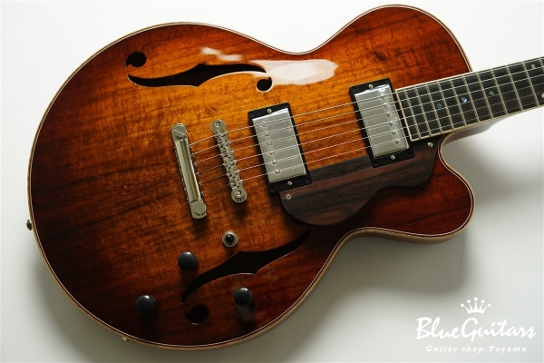 Ladybug-CB Ltd. #064 - Caramel Burst (Lacquer)