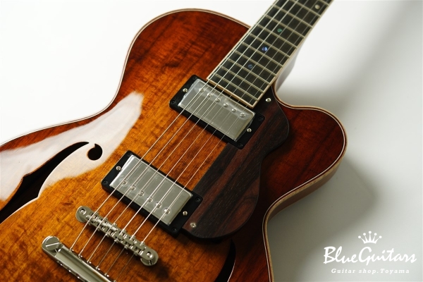 Ladybug-CB Ltd. #064 - Caramel Burst (Lacquer)