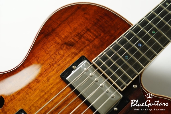 Ladybug-CB Ltd. #064 - Caramel Burst (Lacquer)