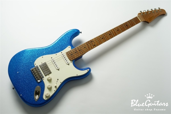 XSC-2 Blue Sparkle Medium Aged / Master Grade Roasted Flame Maple #3580