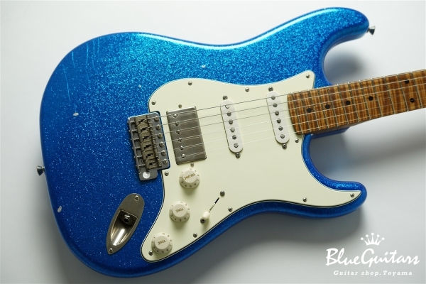 XSC-2 Blue Sparkle Medium Aged / Master Grade Roasted Flame Maple #3580