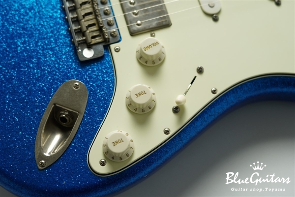 XSC-2 Blue Sparkle Medium Aged / Master Grade Roasted Flame Maple #3580