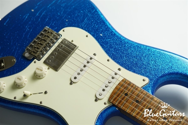 XSC-2 Blue Sparkle Medium Aged / Master Grade Roasted Flame Maple #3580