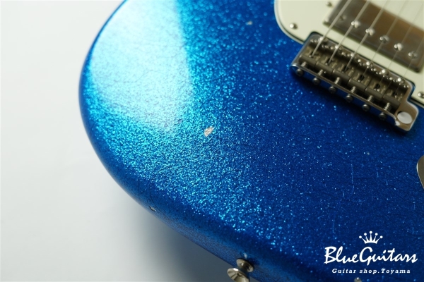 XSC-2 Blue Sparkle Medium Aged / Master Grade Roasted Flame Maple #3580