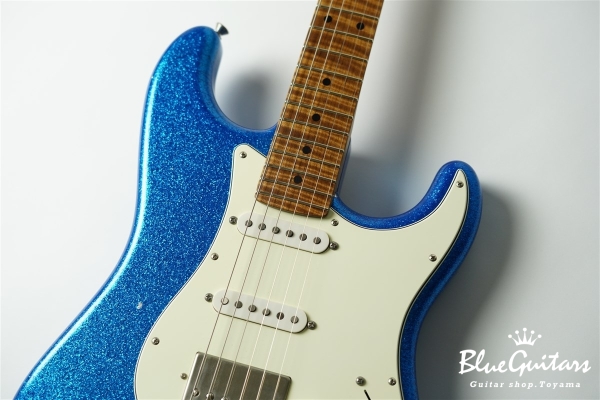 XSC-2 Blue Sparkle Medium Aged / Master Grade Roasted Flame Maple #3580