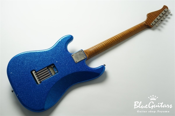 XSC-2 Blue Sparkle Medium Aged / Master Grade Roasted Flame Maple #3580