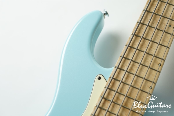 Vibe Standard-5 #214 - Poppin blue
