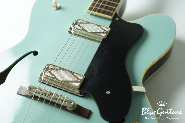 Lester w/ Bigsby - Black Bellied Blue