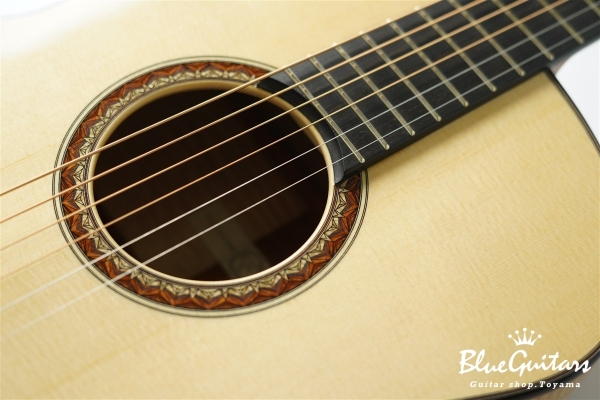 00 12Fret Slotted Headstock - Engelmann Spruce/Figured Tochi