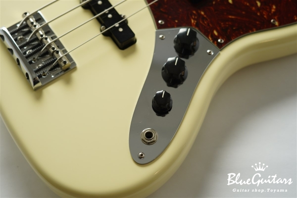 American Professional II Jazz Bass - Olympic White