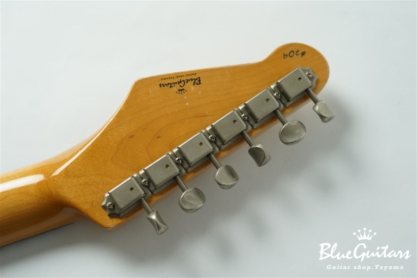 IRIS #204 Medium Aged - Burgundy Mist Metallic with Copper Red