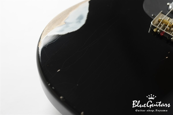 IRIS #215 Medium Aged - Black with Black