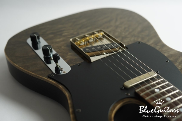 Delta 5A Quilt Top - Trans Black