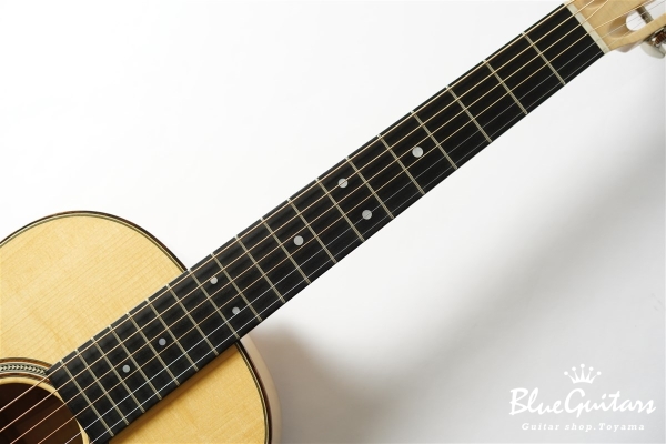CTM 00-12F Adirondack Spruce / European Flame Maple 3-piece back