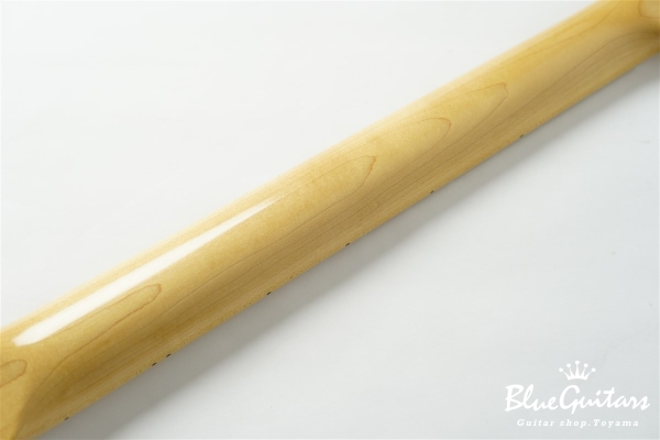 IRIS Plain #242 Light Aged - White Blonde