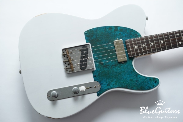 Model T. Patina #207 Light Aged - White Blonde with Blue