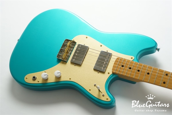 IRIS Patina #210 Light Aged - Faded Competition Burgundy with Brass