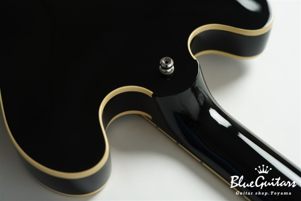 ES-335 P-90 Exclusive - Ebony