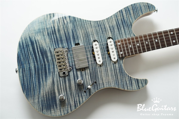 FUTURA-S SSH / Flame Maple Top, Fiji Mahogany Back - Faded Lazuli Blue