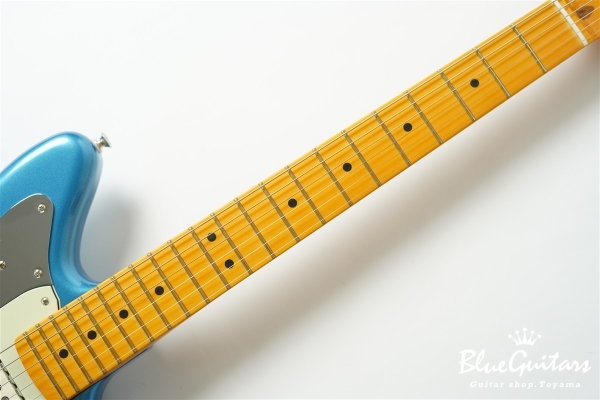 American Professional Classic Jaguar - Faded Lake Placid Blue