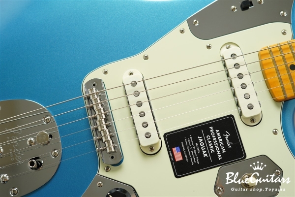 American Professional Classic Jaguar - Faded Lake Placid Blue