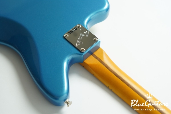 American Professional Classic Jaguar - Faded Lake Placid Blue