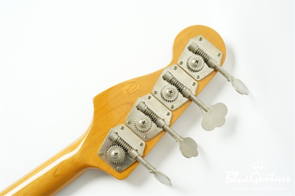 62 Jazz Bass Fretless - 3-Color Sunburst