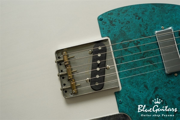 Model T. Patina #249 Light Aged - White Blonde with Blue