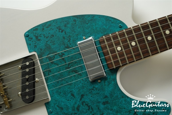 Model T. Patina #249 Light Aged - White Blonde with Blue