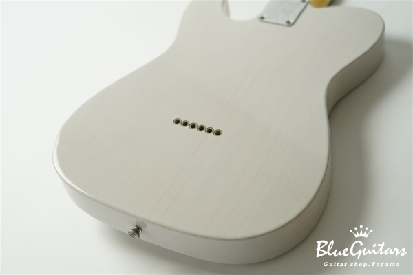 Model T. Patina #249 Light Aged - White Blonde with Blue