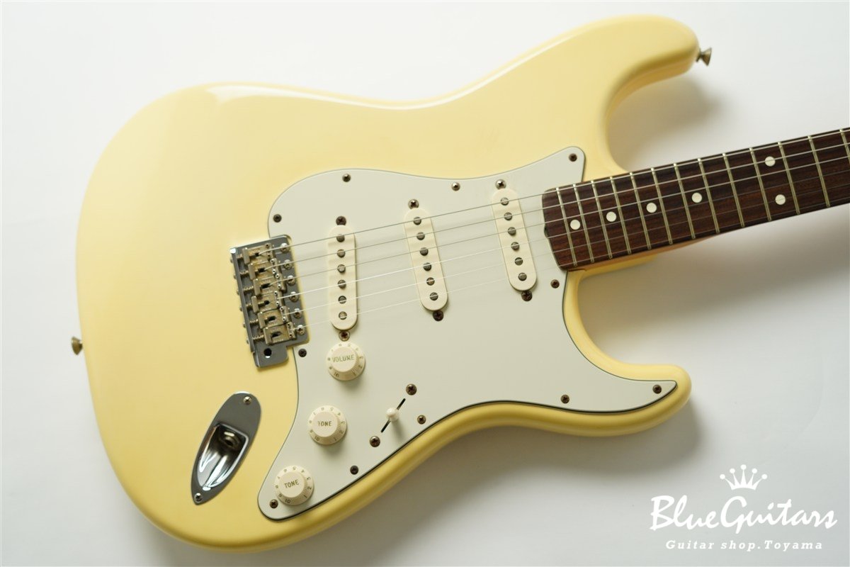 American Vintage 62 Stratocaster 2000 - Vintage White