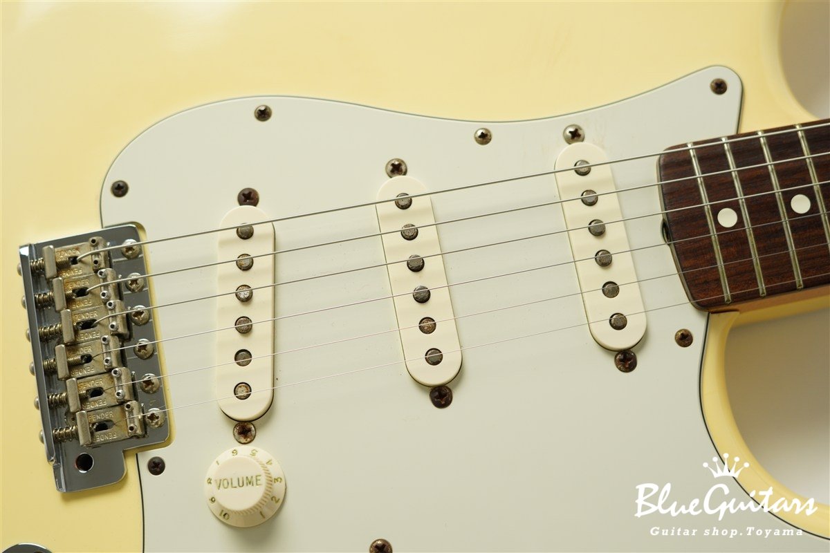 American Vintage 62 Stratocaster 2000 - Vintage White