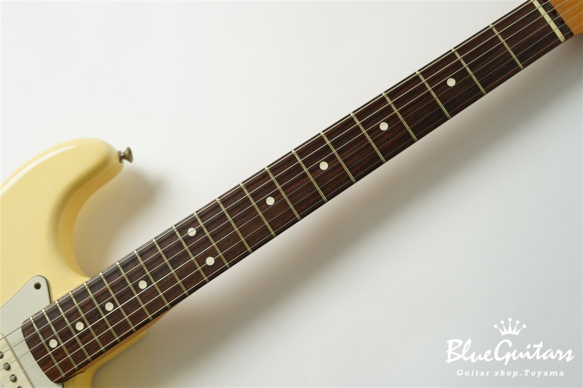 American Vintage 62 Stratocaster 2000 - Vintage White