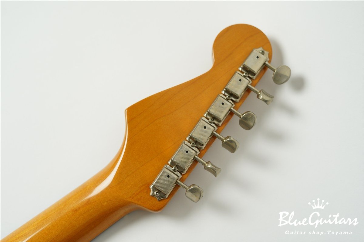 American Vintage 62 Stratocaster 2000 - Vintage White