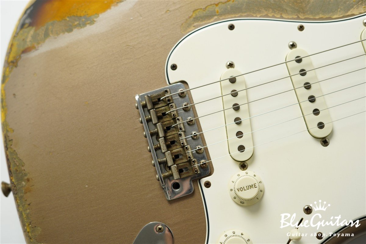 MBS 1963 Stratocaster Heavy Relic by Carlos Lopez - Shoreline Gold over 2-Color Sunburst