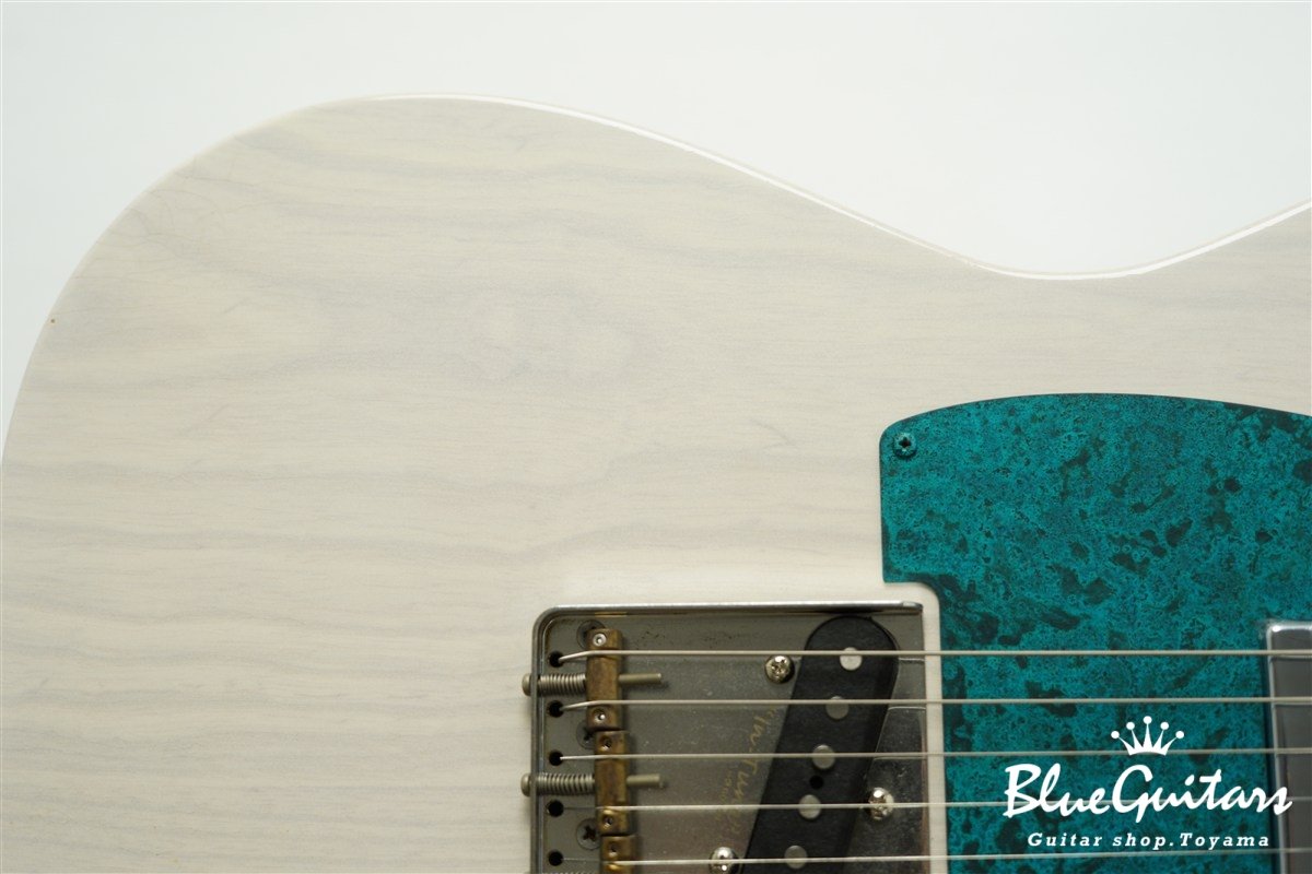 Model T. Patina #248 Light Aged - White Blonde with Blue