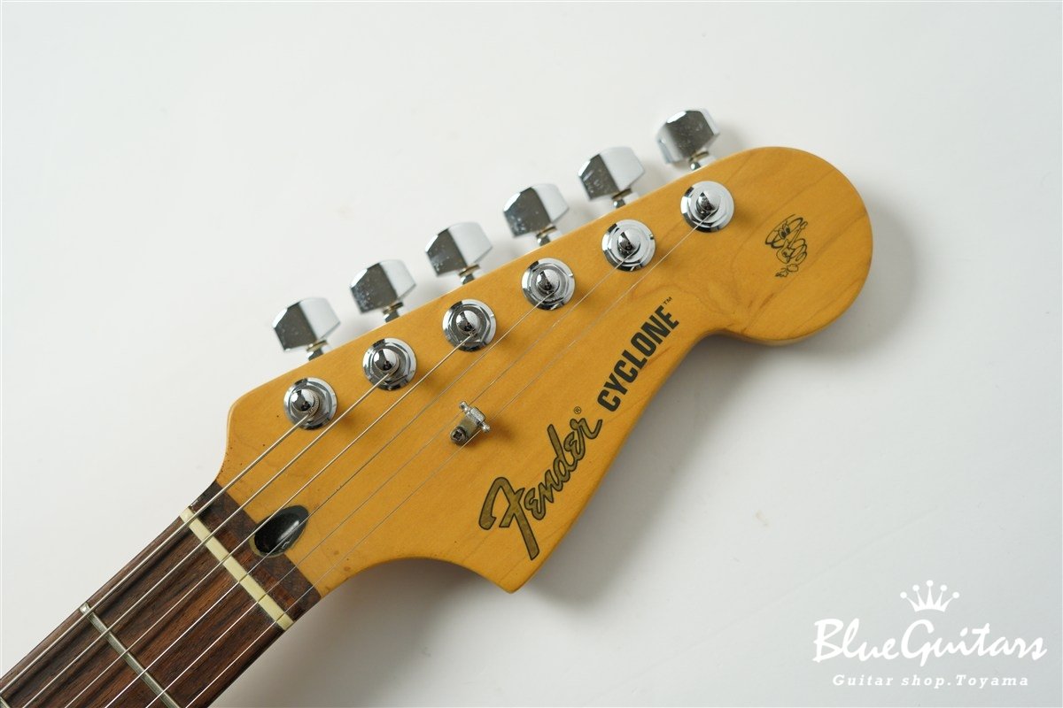 Cyclone 2000 - Fiesta Red