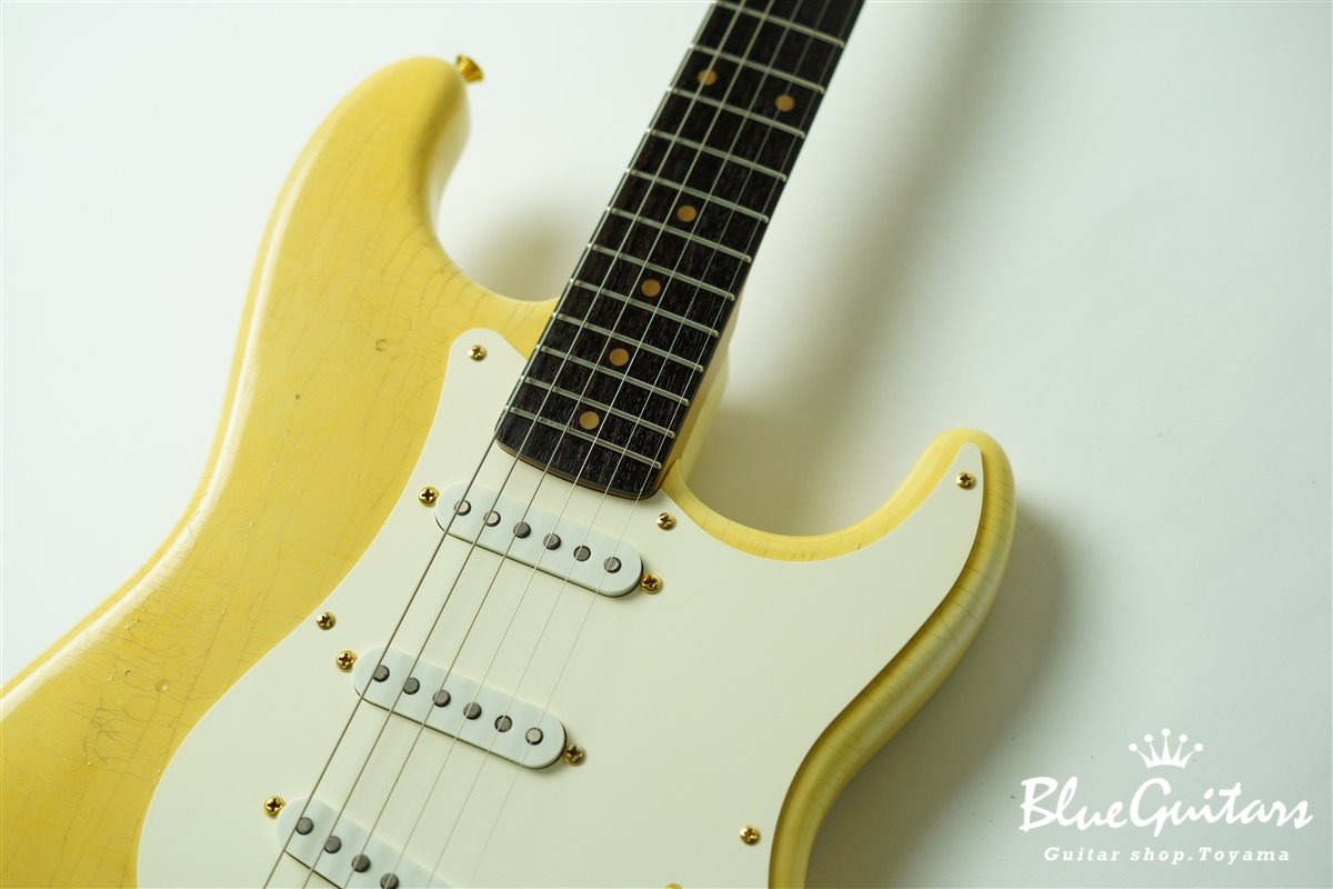 g7-ST/R Lightly Aged - Aged Olympic White w/Gold Hardware