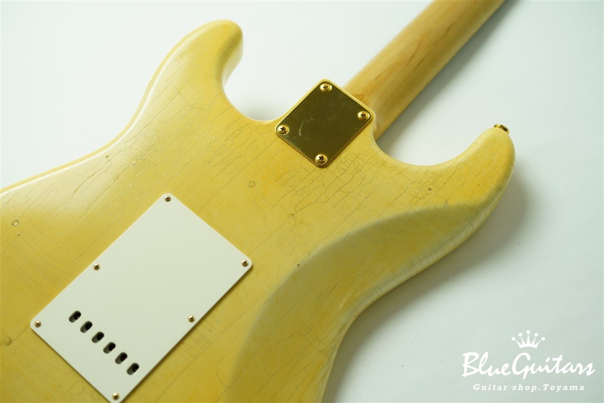 g7-ST/R Lightly Aged - Aged Olympic White w/Gold Hardware