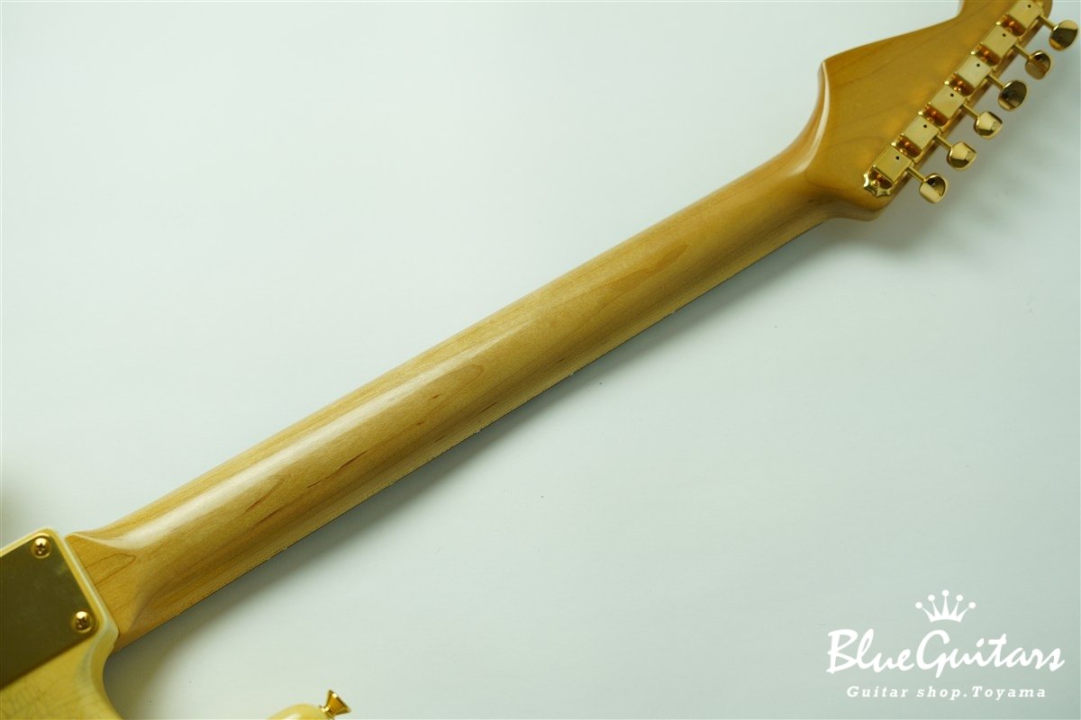 g7-ST/R Lightly Aged - Aged Olympic White w/Gold Hardware